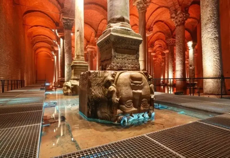 Tour de acceso rápido a la Cisterna de Basílica