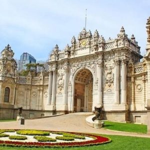 Dolmabahce Palace Morning Group Tour