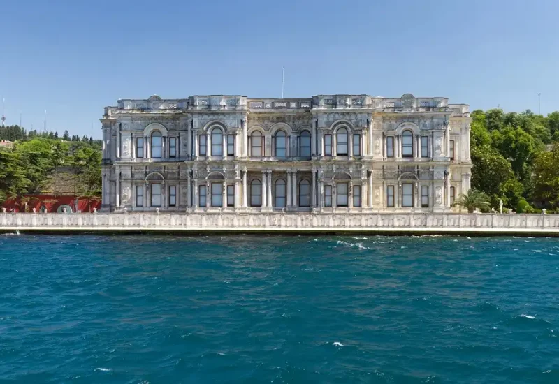 Beylerbeyi Palace with Two Continents Tour