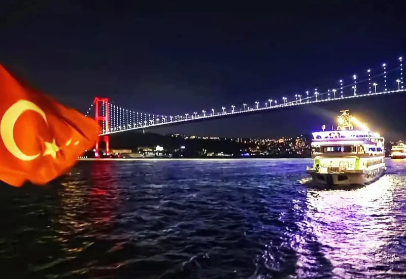 Bosphorus Cruise Arabic Night Show