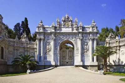 Dolmabahce Palace Morning Tour