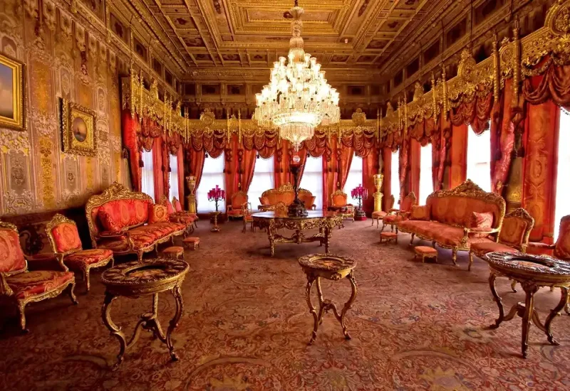 Dolmabahçe Palace