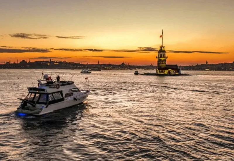 Istanbul Sunset Yacht Tour