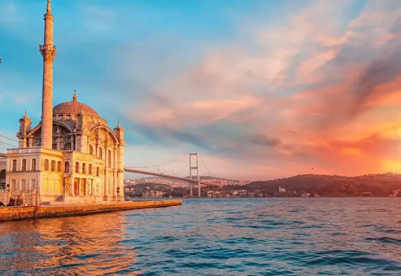 Istanbul Sunset Yacht Tour